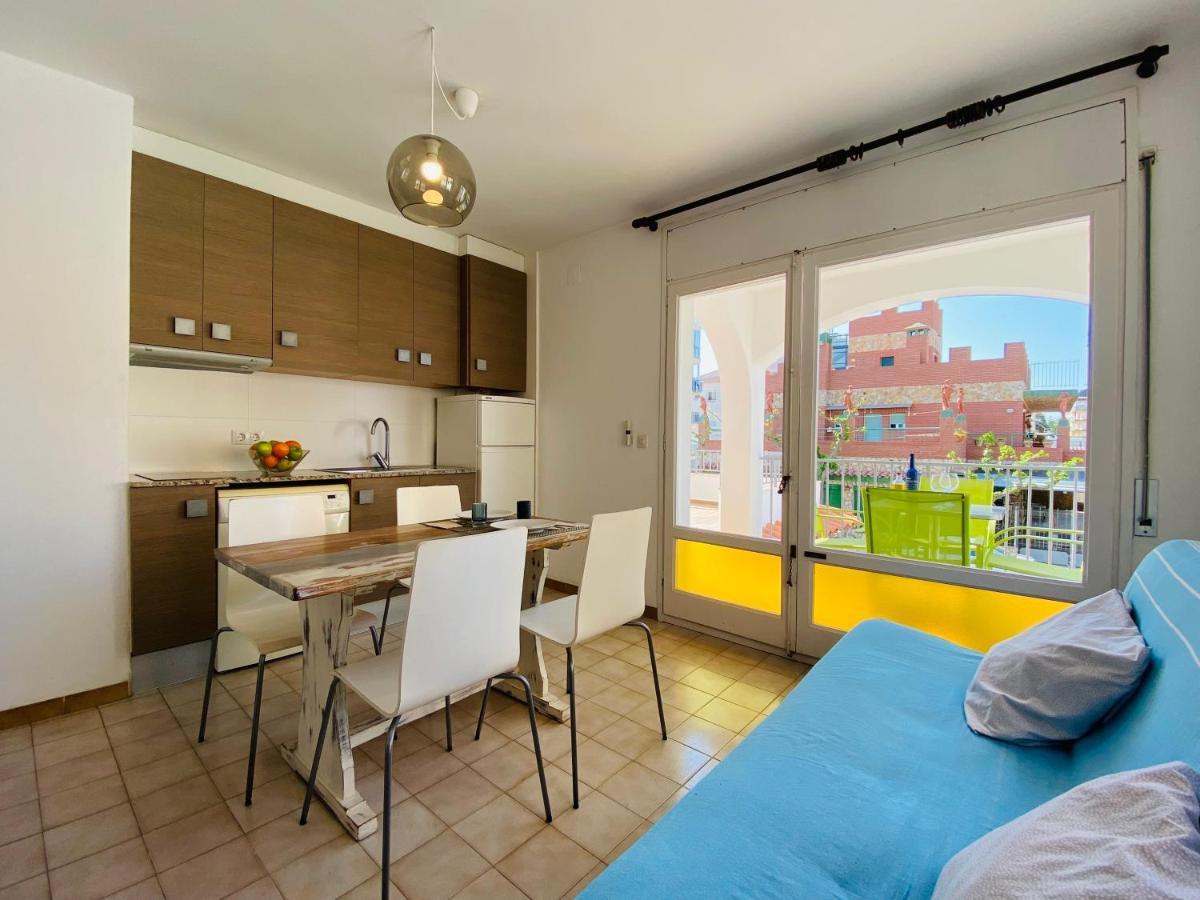 Apartamentos Aquarium روساس المظهر الخارجي الصورة